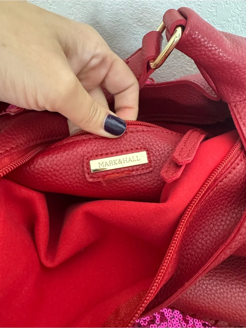 2/for $20 🪩 Fringed Red Pebbled Hobo Shoulder Bag - Mark & Hall